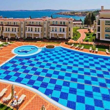 Flores Garden Sea View Apartment With Balcony Chernomorets Bagian luar foto