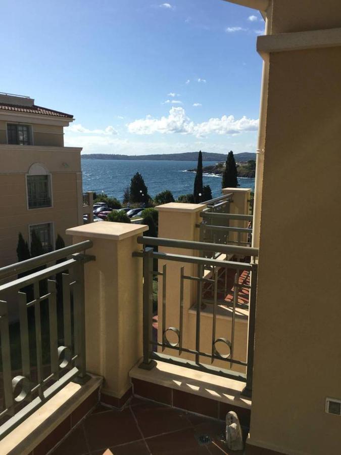 Flores Garden Sea View Apartment With Balcony Chernomorets Bagian luar foto